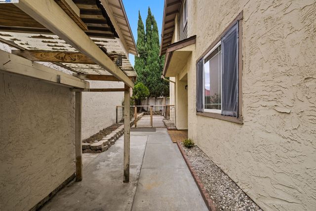 1860 Home Gate Dr, San Jose, CA 95148