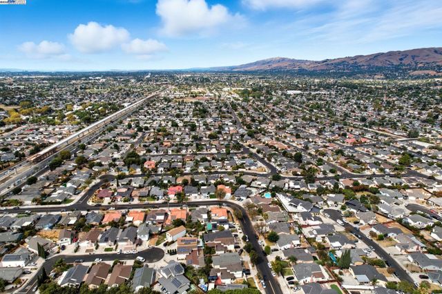 1860 Home Gate Dr, San Jose, CA 95148