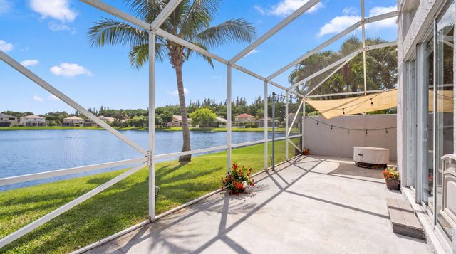7865 Rockport Circle, Lake Worth, FL 33467