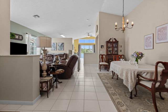 7865 Rockport Circle, Lake Worth, FL 33467
