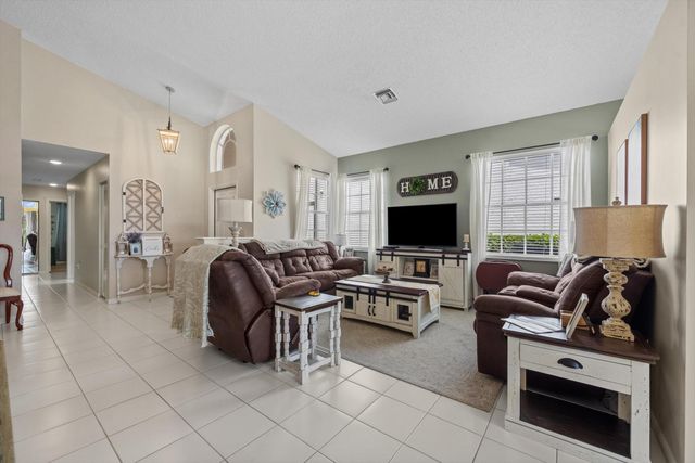 7865 Rockport Circle, Lake Worth, FL 33467