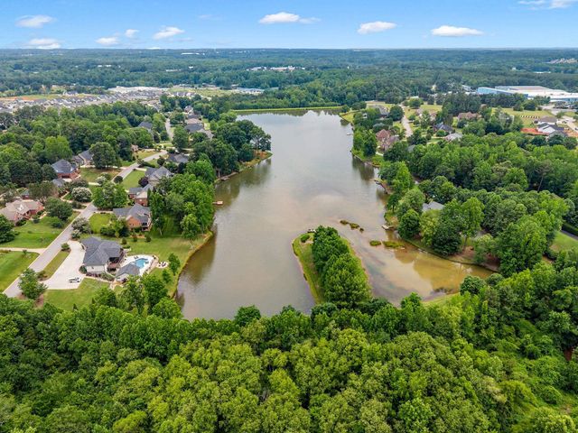 1427 Boatswain Drive, Inman, SC 29349