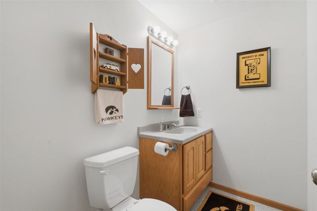 5003 Foxtail Court Court, Marion, IA 52302