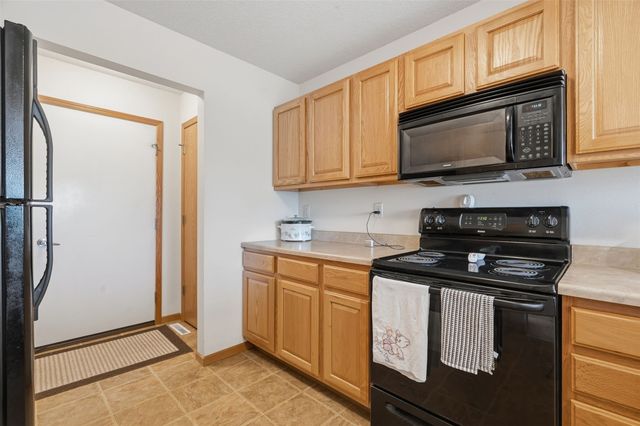 5003 Foxtail Court Court, Marion, IA 52302