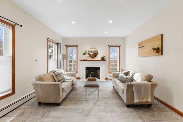 19 Fellsmere Ave, Wakefield, MA 01880