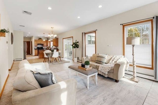 19 Fellsmere Ave, Wakefield, MA 01880