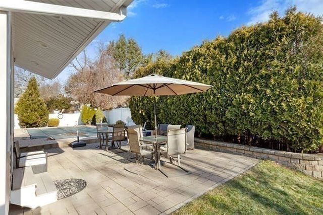 19 Fellsmere Ave, Wakefield, MA 01880