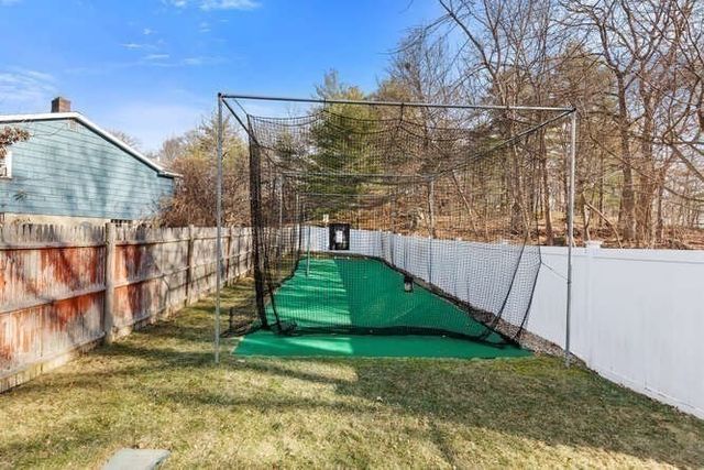 19 Fellsmere Ave, Wakefield, MA 01880