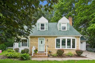 701 Spruce Court, Davenport, IA 52803