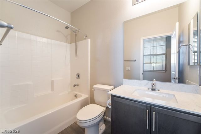 5946 Roaring Canyon Court, Las Vegas, NV 89139