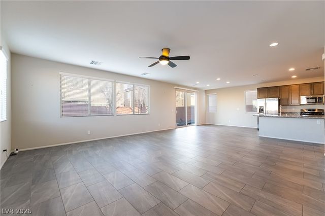 5946 Roaring Canyon Court, Las Vegas, NV 89139