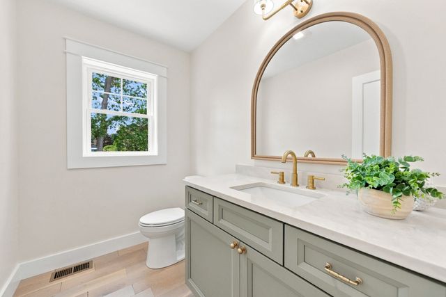 6 Collin's Way, Fairhaven, MA 02719