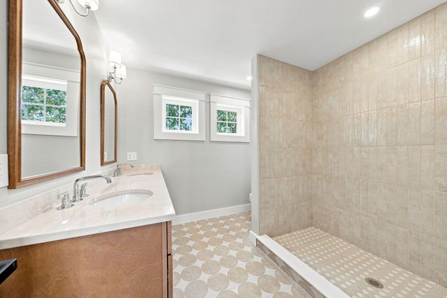 6 Collin's Way, Fairhaven, MA 02719