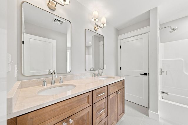 6 Collin's Way, Fairhaven, MA 02719