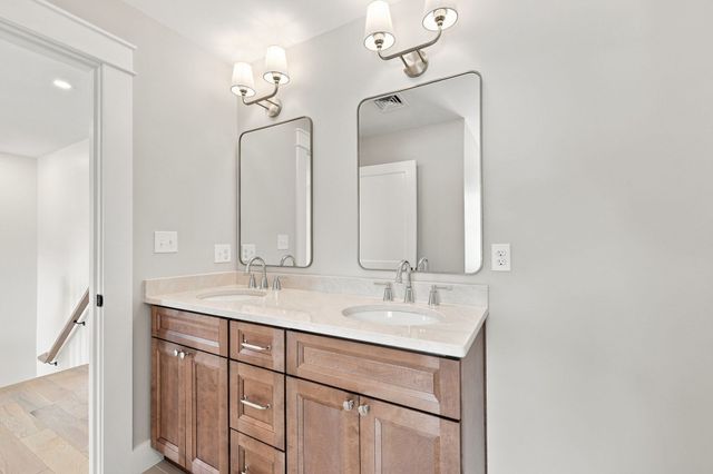 6 Collin's Way, Fairhaven, MA 02719