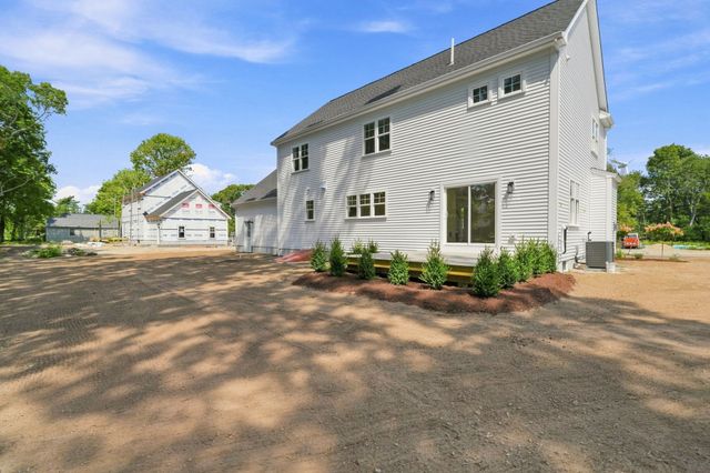 6 Collin's Way, Fairhaven, MA 02719