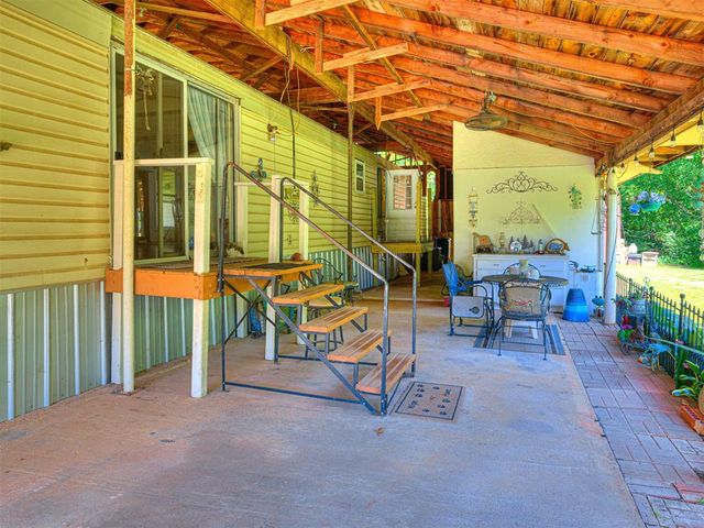9201 E Slaughterville Road, Lexington, OK 73051