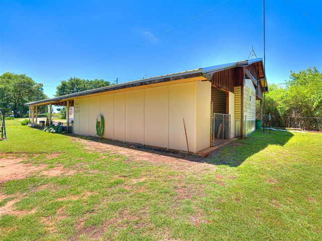 9201 E Slaughterville Road, Lexington, OK 73051