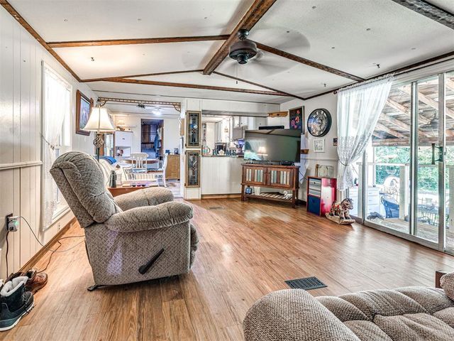 9201 E Slaughterville Road, Lexington, OK 73051