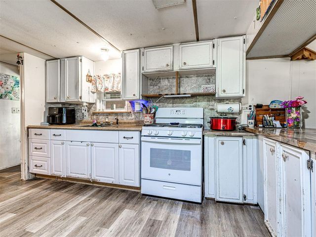 9201 E Slaughterville Road, Lexington, OK 73051