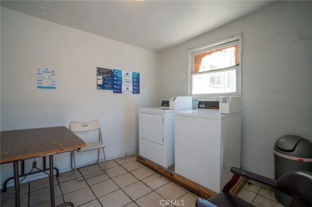 1425 Cedar Avenue, Long Beach, CA 90813
