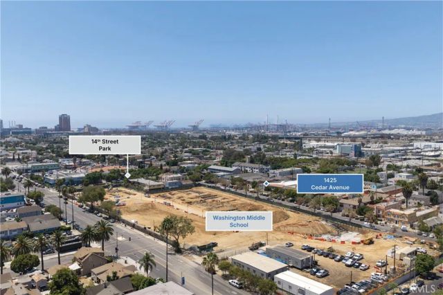 1425 Cedar Avenue, Long Beach, CA 90813