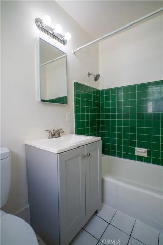 1425 Cedar Avenue, Long Beach, CA 90813