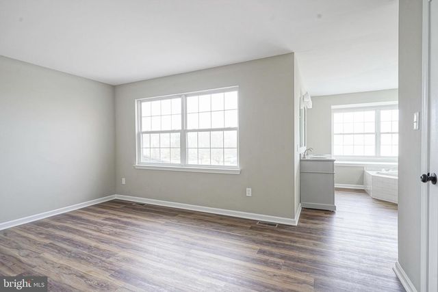 1903 DORAL DR, Blackwood, NJ 08012