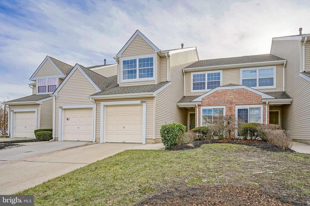 1903 DORAL DR, Blackwood, NJ 08012