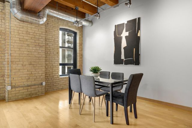 607 Washington Avenue S 302, Minneapolis, MN 55415