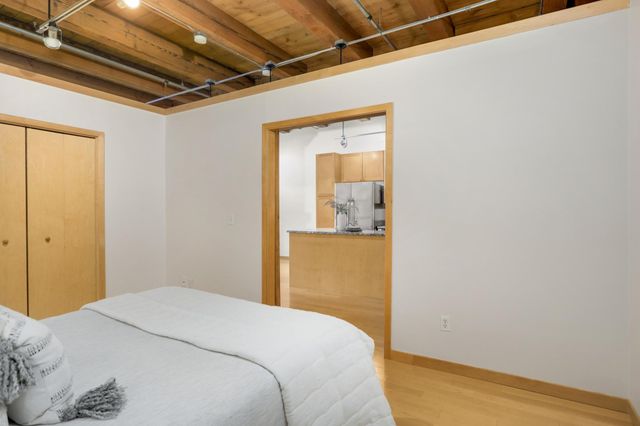 607 Washington Avenue S 302, Minneapolis, MN 55415