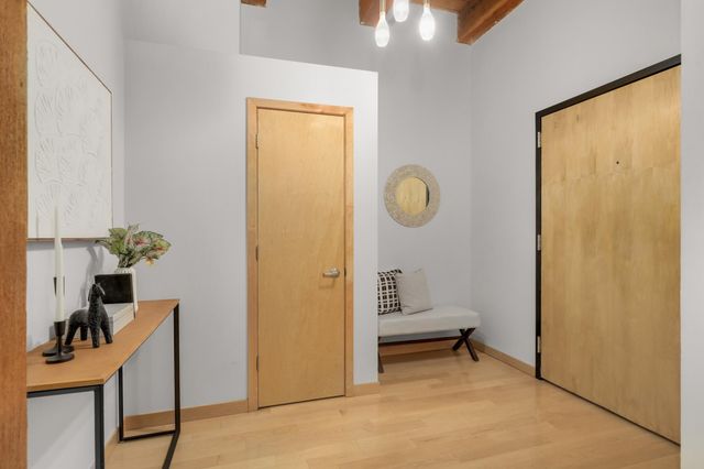 607 Washington Avenue S 302, Minneapolis, MN 55415