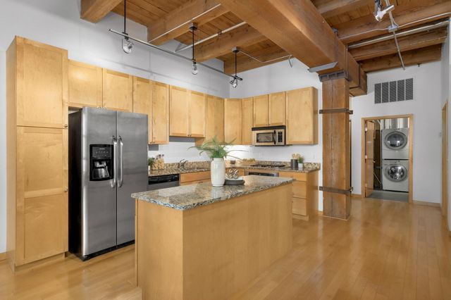 607 Washington Avenue S 302, Minneapolis, MN 55415