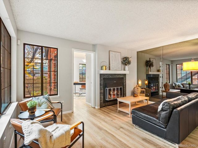 818 S Vance Street A, Lakewood, CO 80226