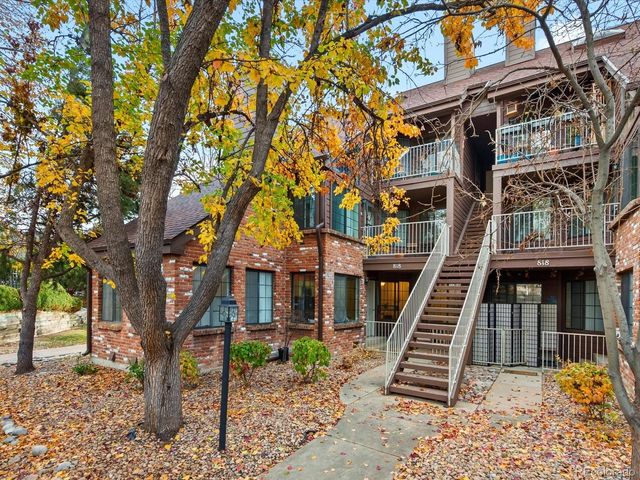 818 S Vance Street A, Lakewood, CO 80226