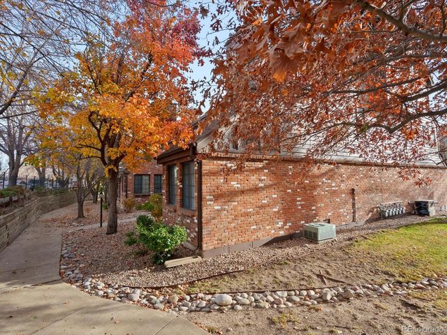 818 S Vance Street A, Lakewood, CO 80226