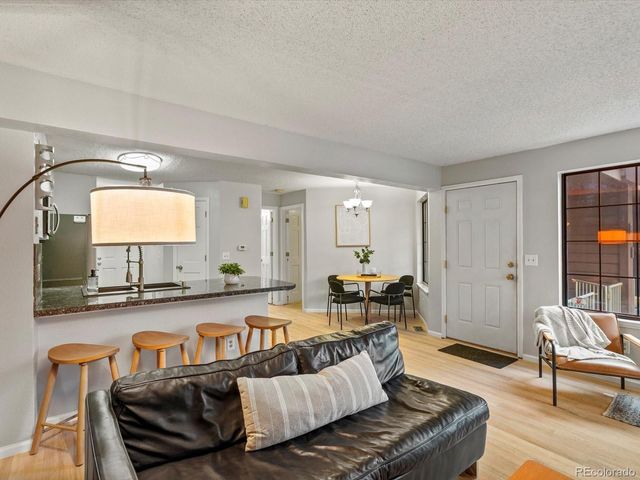 818 S Vance Street A, Lakewood, CO 80226