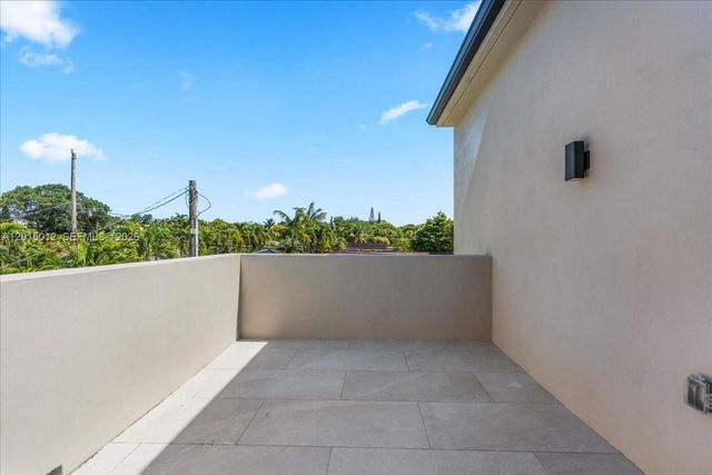 2175 SW 25th Street, Miami, FL 33133