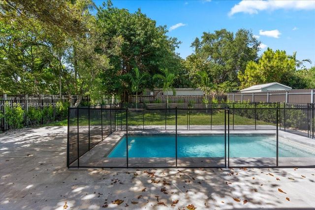 2175 SW 25th Street, Miami, FL 33133