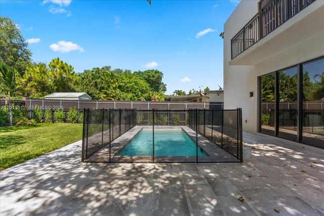 2175 SW 25th Street, Miami, FL 33133