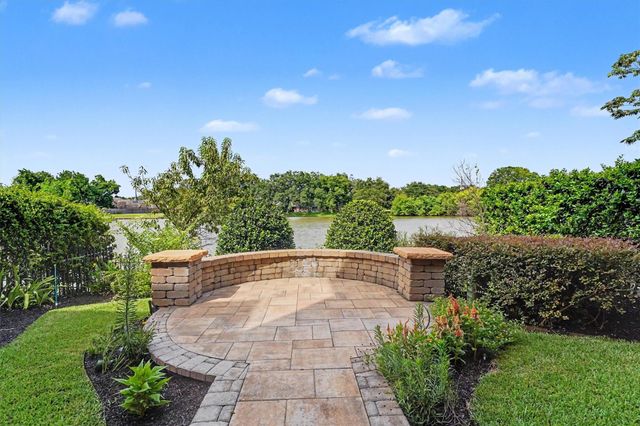 714 Old Oyster Trail, Sugar Land, TX 77478
