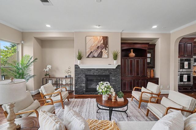 714 Old Oyster Trail, Sugar Land, TX 77478