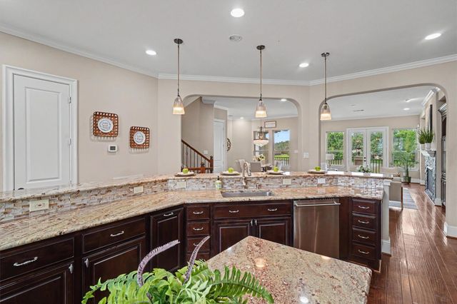 714 Old Oyster Trail, Sugar Land, TX 77478