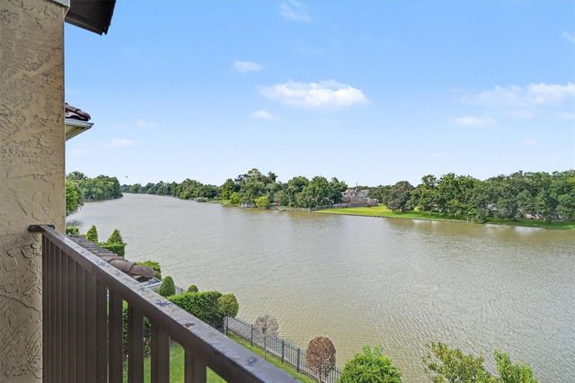 714 Old Oyster Trail, Sugar Land, TX 77478