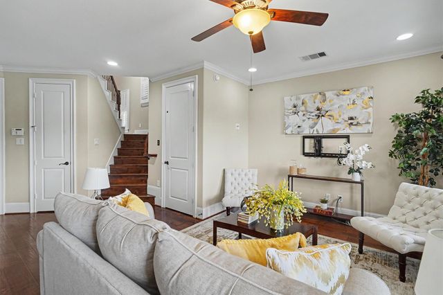 714 Old Oyster Trail, Sugar Land, TX 77478