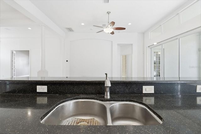 1683 N SHADOWVIEW PATH, Hernando, FL 34442