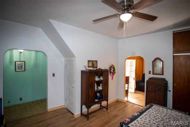 8423 Water Street, St Louis, MO 63111