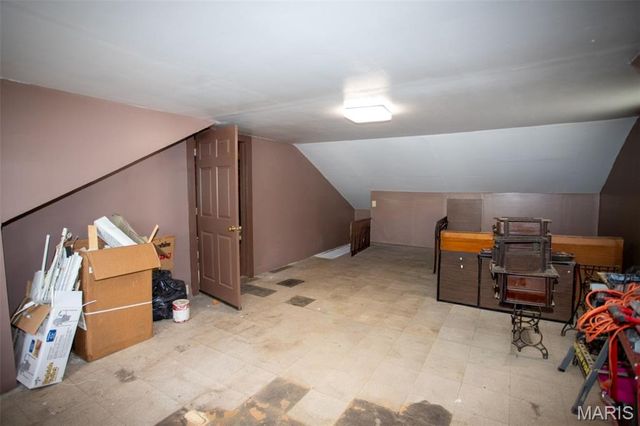 8423 Water Street, St Louis, MO 63111