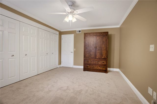 201 Grant St 212, Sewickley, PA 15143