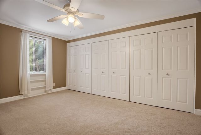 201 Grant St 212, Sewickley, PA 15143